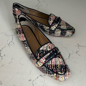 Beautiful colorful Talbots shoes !  Dress up an outfit with a pop of color !